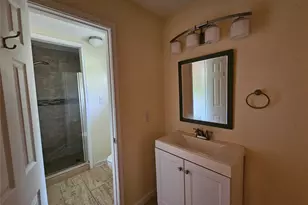132 Otter Trail, Lake Jackson, TX 77566 - Photo 13