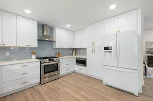 4321 Kingfisher Dr, Houston, TX 77035 - Photo 13