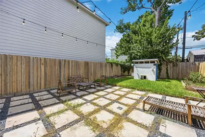 723 W 16th Street, Houston, TX 77008 - Photo 29