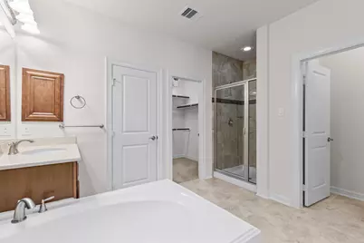 14 W Oaks Drive, Pasadena, TX 77058 - Photo 11