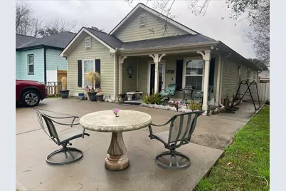 504 16th Avenue N, Texas City, TX 77590 - Photo 1