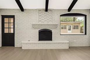 11306 Valley Spring Dr, Houston, TX 77043 - Photo 9