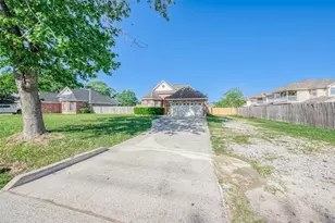 1189 Lovett St, Tomball, TX 77375 - Photo 5