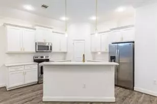 3002 Arkansas Ave, League City, TX 77573 - Photo 11