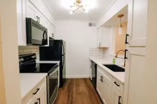 215 Postoffice St, Galveston, TX 77550 - Photo 5
