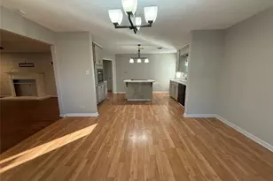 8109 Magnolia Ln, Hitchcock, TX 77563 - Photo 5