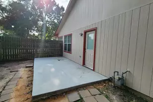 10735 Parkland Woods Dr, Sugar Land, TX 77498 - Photo 3