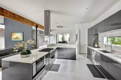 8317 Hunters Creek Drive, Hunters Creek Village, TX 77024 - Photo 13