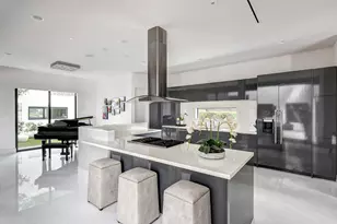 8317 Hunters Creek Dr, Hunters Creek Village, TX 77024 - Photo 11