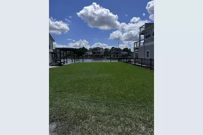 2112 Fenwood Street, Kemah, TX 77565 - Photo 1