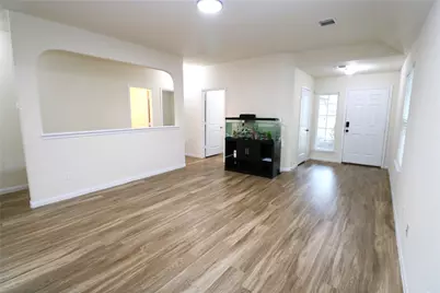 10338 Douglas Fir Villa Avenue, Houston, TX 77044 - Photo 5