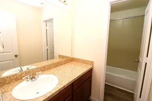 10338 Douglas Fir Villa Ave, Houston, TX 77044 - Photo 17
