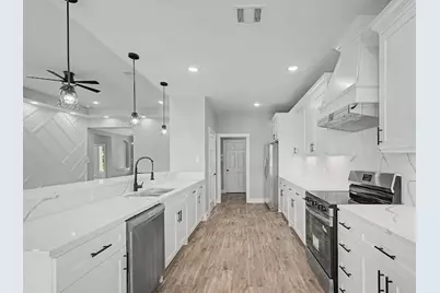 1220 Appaloosa Circle, Angleton, TX 77515 - Photo 21