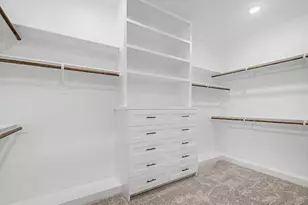 1220 Appaloosa Cir, Angleton, TX 77515 - Photo 29