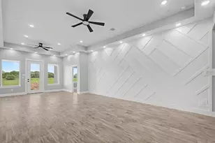 1220 Appaloosa Cir, Angleton, TX 77515 - Photo 13