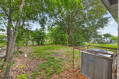 3918 Tavenor Lane, Houston, TX 77047 - Photo 31