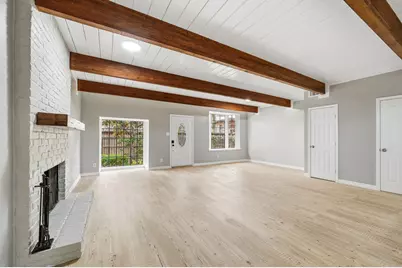 5382 Brownway Street #D39, Houston, TX 77056 - Photo 13