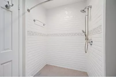 5382 Brownway Street #D39, Houston, TX 77056 - Photo 37