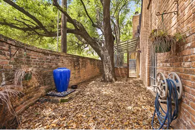 5382 Brownway Street #D39, Houston, TX 77056 - Photo 49