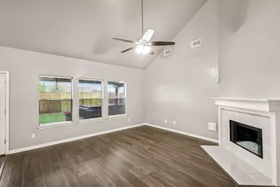 1352 Deer Ridge Drive, League City, TX 77573 - Photo 11