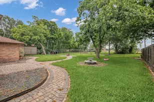 638 Fair Oak Dr, Stafford, TX 77477 - Photo 19