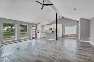 638 Fair Oak Dr, Stafford, TX 77477 - Photo 5