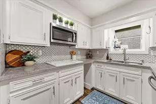 106 Harbour Town Ct, Conroe, TX 77356 - Photo 9