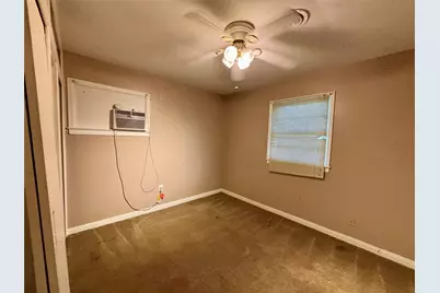 401 Honeysuckle Drive, La Marque, TX 77568 - Photo 15