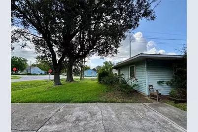 401 Honeysuckle Drive, La Marque, TX 77568 - Photo 5