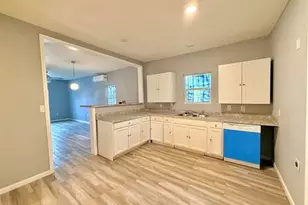 710 W 14th St, Port Arthur, TX 77640 - Photo 3