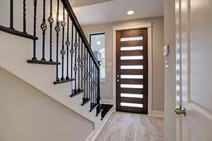 608 W 28th St, Houston, TX 77008 - Photo 5