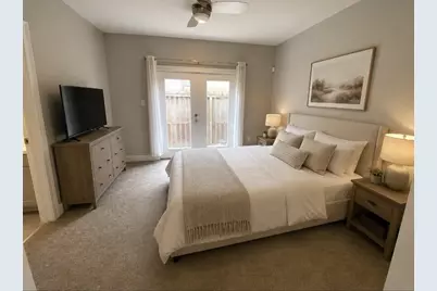 608 W 28th Street #B, Houston, TX 77008 - Photo 9