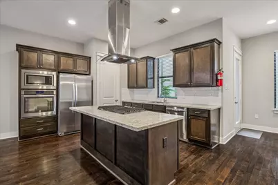 608 W 28th Street #B, Houston, TX 77008 - Photo 11
