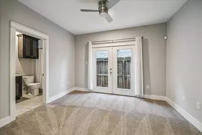 608 W 28th Street #B, Houston, TX 77008 - Photo 7