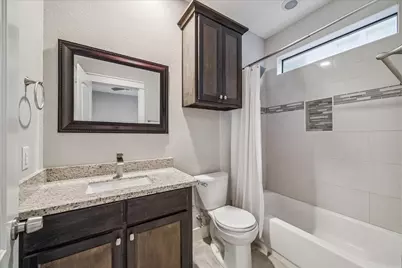 608 W 28th Street #B, Houston, TX 77008 - Photo 7