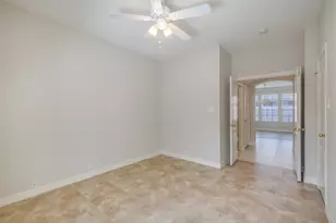 114 Locksley Trace Ct, Houston, TX 77094 - Photo 23