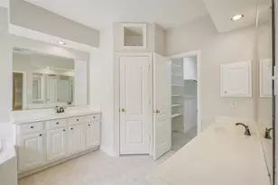 114 Locksley Trace Ct, Houston, TX 77094 - Photo 19