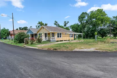 2417 Lee Street, Houston, TX 77026 - Photo 9