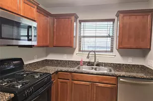 10320 Stone Gate Dr, Conroe, TX 77385 - Photo 7