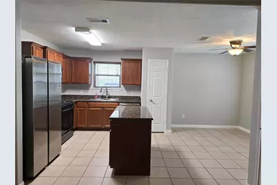10320 Stone Gate Drive, Conroe, TX 77385 - Photo 5