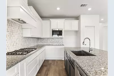 636 Malibu Pines Drive, Katy, TX 77493 - Photo 9