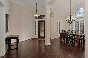 2 Bloomsbury Ct, Conroe, TX 77384 - Photo 3