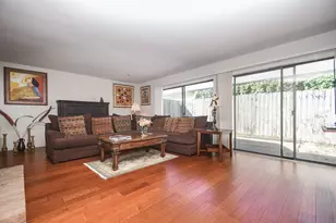 2684 Bering Dr, Houston, TX 77057 - Photo 3