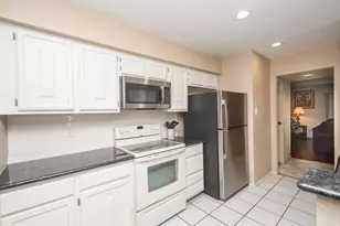 2684 Bering Dr, Houston, TX 77057 - Photo 9
