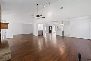 500 Shirleen Dr, Seabrook, TX 77586 - Photo 13
