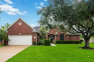 515 Arbor Ct, Pearland, TX 77584 - Photo 1
