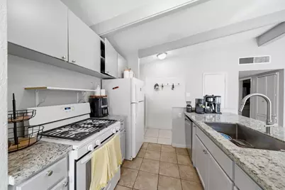 4102 Sherwood Lane #8, Houston, TX 77092 - Photo 9