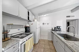 4102 Sherwood Ln, Houston, TX 77092 - Photo 9