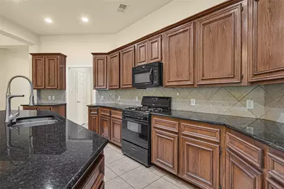 13018 Sweetgum Shores Drive, Houston, TX 77044 - Photo 11