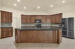 13018 Sweetgum Shores Dr, Houston, TX 77044 - Photo 9